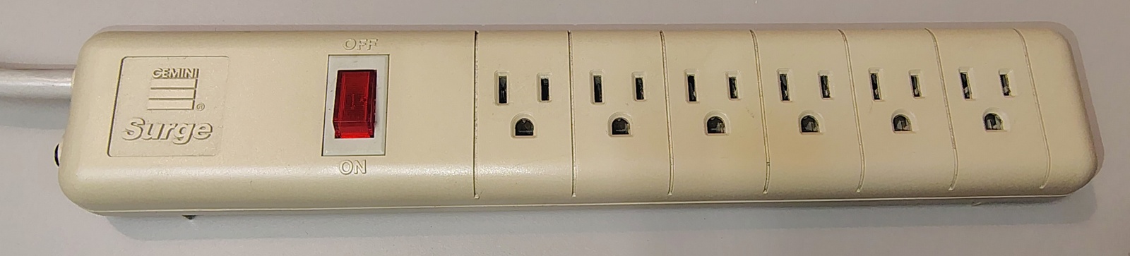 VG307 plugged in with the rocker switch in the OFF position.