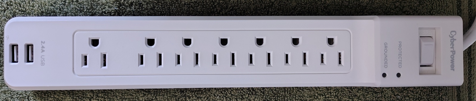 P704URC1 connected to power with the RESET switch in the OFF position.