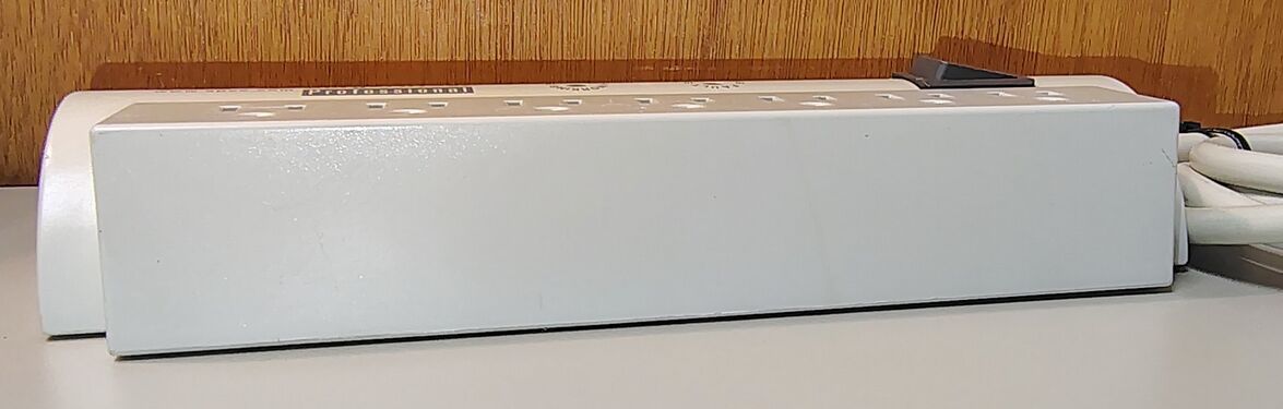Flat-side profile view of the APC SurgeArrest Professional PRO7.