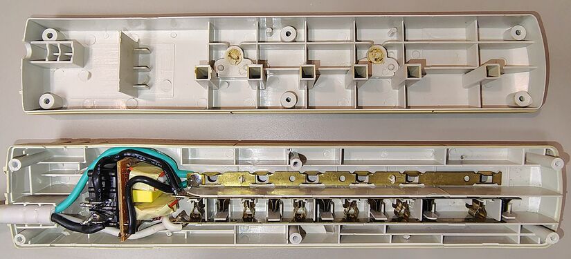 71641 opened following removal of the enclosure screws.