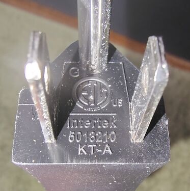 Front view of the grounding plug.