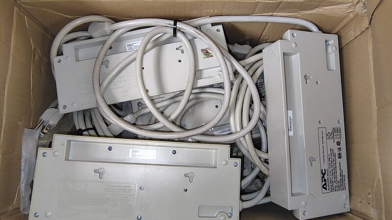File:APCSurgerotectors-nopackingmaterioal.jpg