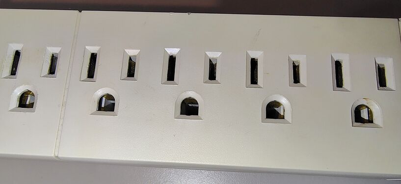 Center outlet section showing mild age-related discoloration.