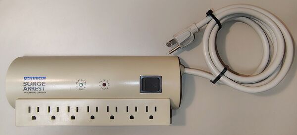 APC SurgeArrest Professional PRO7 manufactured in 1994.