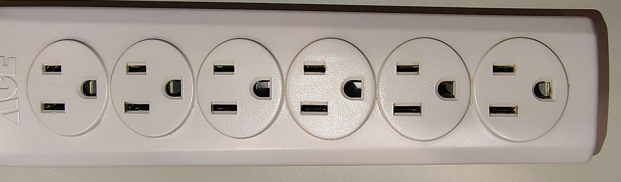 Outlet section showing six grounded NEMA 5-15R receptacles.