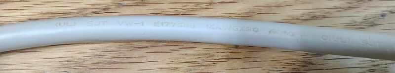 File:Surge-Belkin-SurgeMaster-F9H710-06-cablemarkings 01.jpg