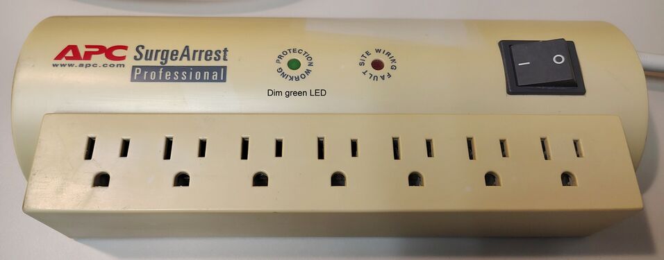 Protection Working indicator illuminated with the PRO7 connected to power and switched ON. The indicator appeared noticeably dim compared with other documented APC PRO7 examples.