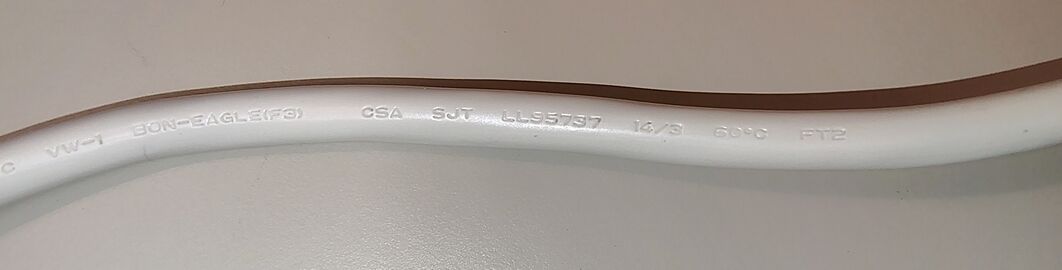 UL and CSA markings from Universal 71637 cord assembly.