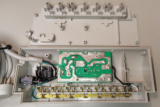 PRO7 opened following removal of the enclosure screws.