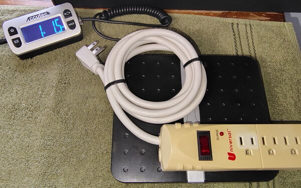 Universal 71641 on a digital scale.